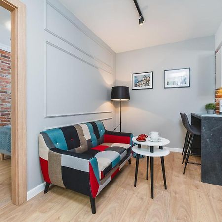 Saint Florian'S Suites - Old Town Luxury Apartments - By Upstairs Krakow Dış mekan fotoğraf