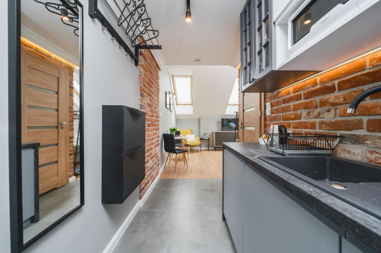 Saint Florian'S Suites - Old Town Luxury Apartments - By Upstairs Krakow Dış mekan fotoğraf