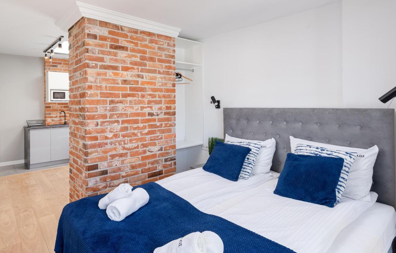Saint Florian'S Suites - Old Town Luxury Apartments - By Upstairs Krakow Dış mekan fotoğraf