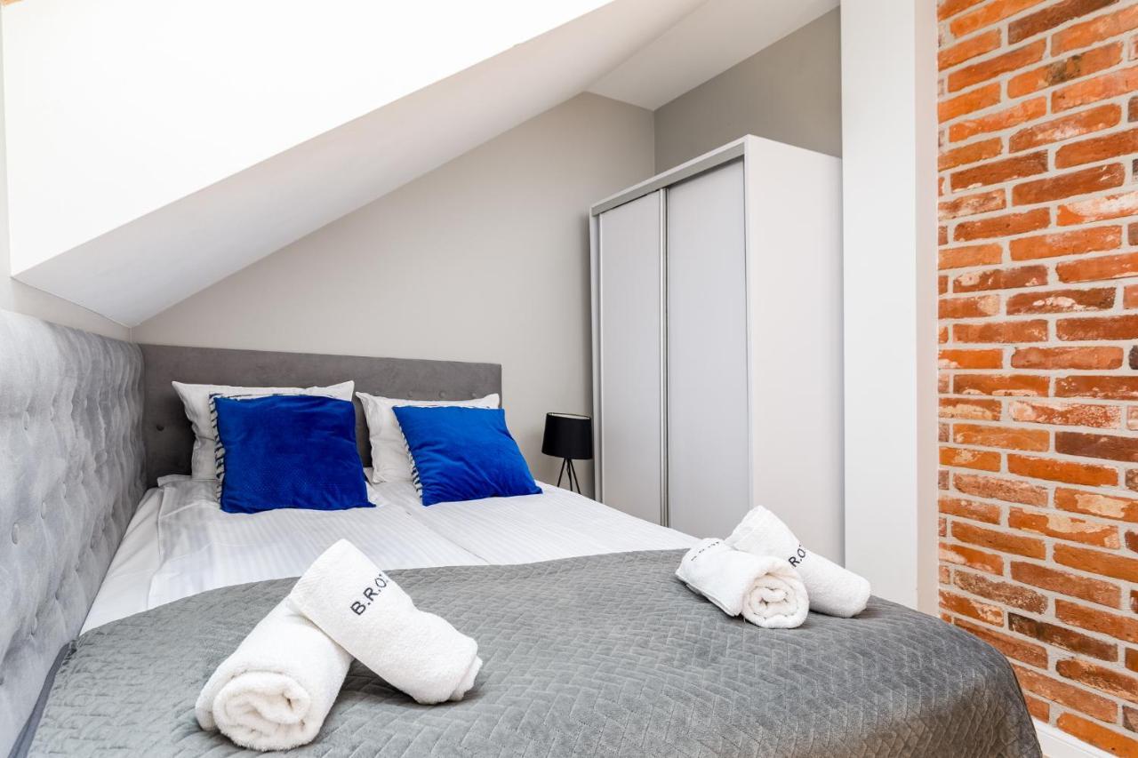 Saint Florian'S Suites - Old Town Luxury Apartments - By Upstairs Krakow Dış mekan fotoğraf