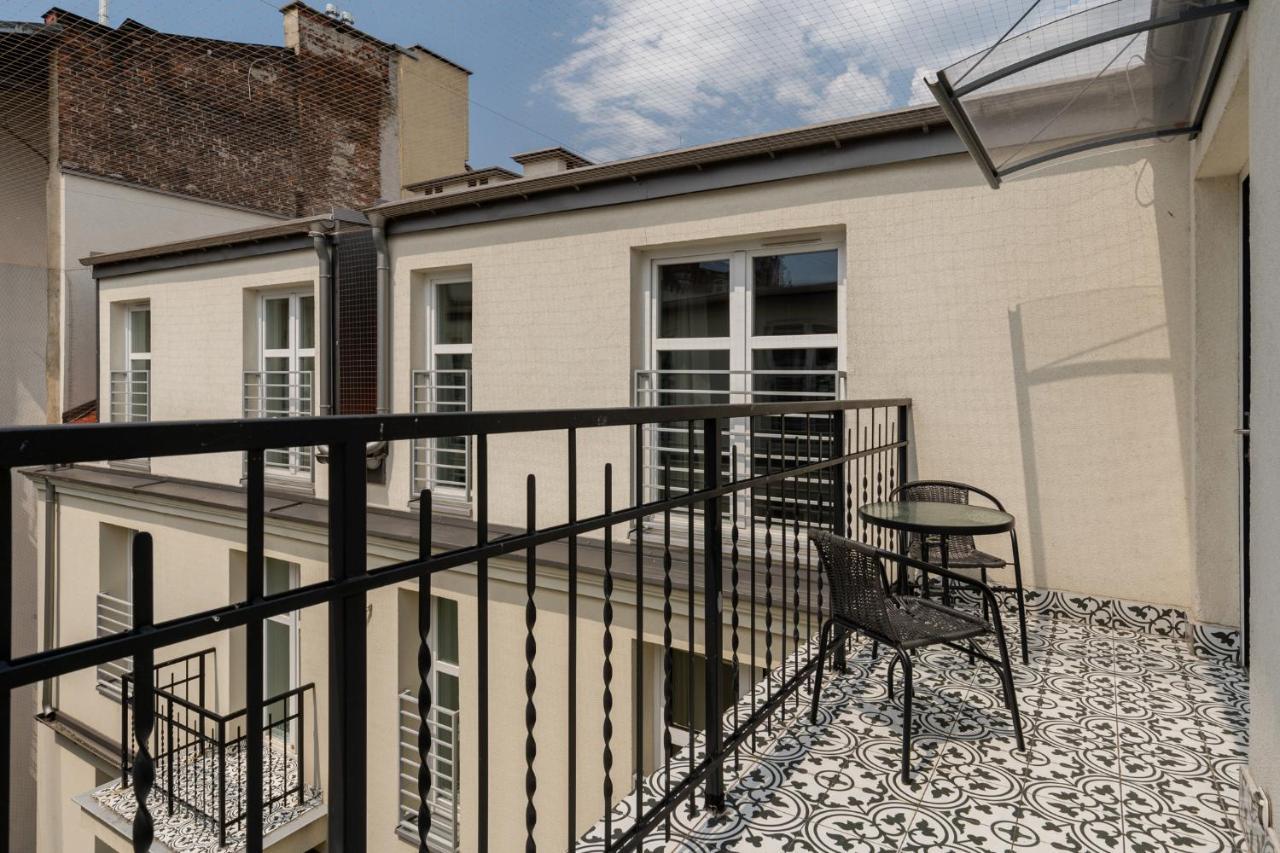 Saint Florian'S Suites - Old Town Luxury Apartments - By Upstairs Krakow Dış mekan fotoğraf
