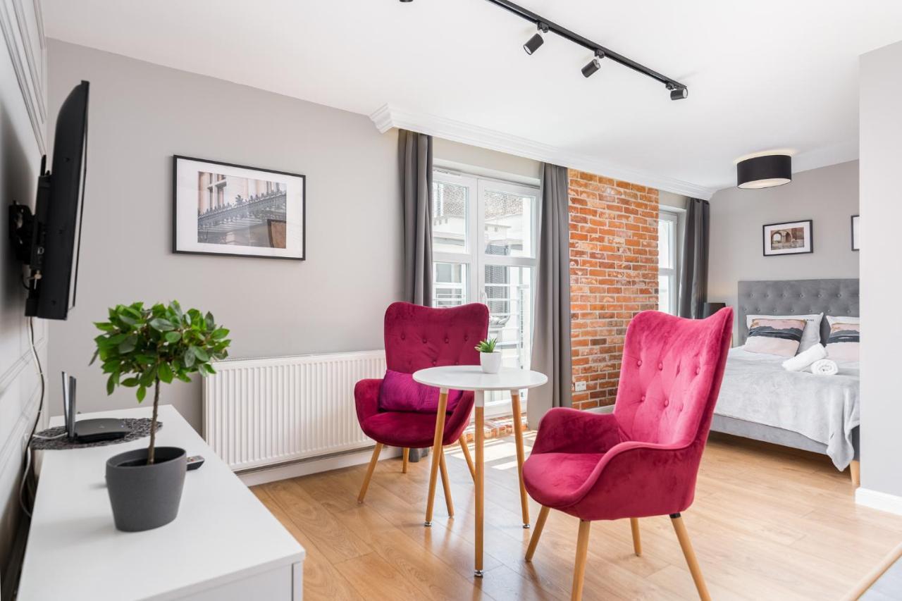 Saint Florian'S Suites - Old Town Luxury Apartments - By Upstairs Krakow Dış mekan fotoğraf
