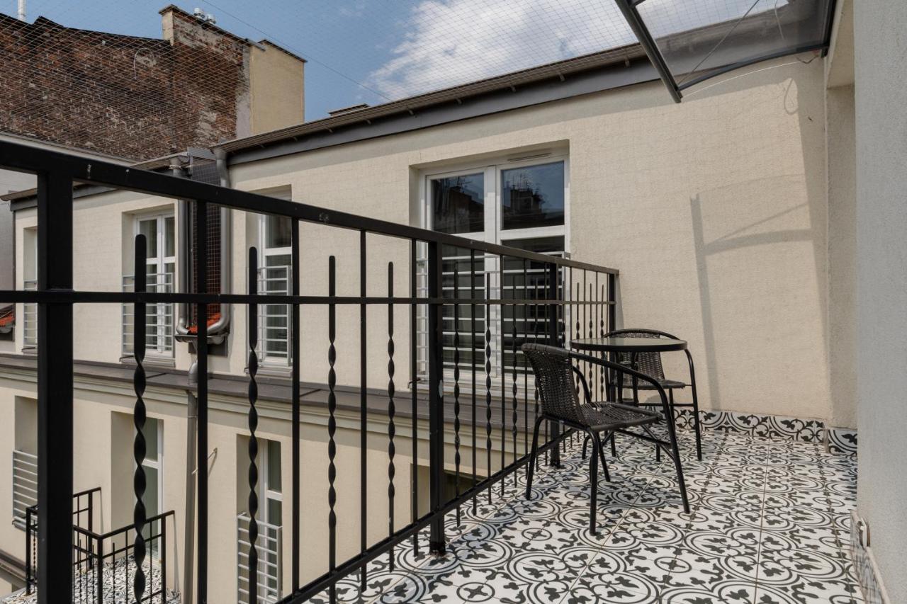 Saint Florian'S Suites - Old Town Luxury Apartments - By Upstairs Krakow Dış mekan fotoğraf