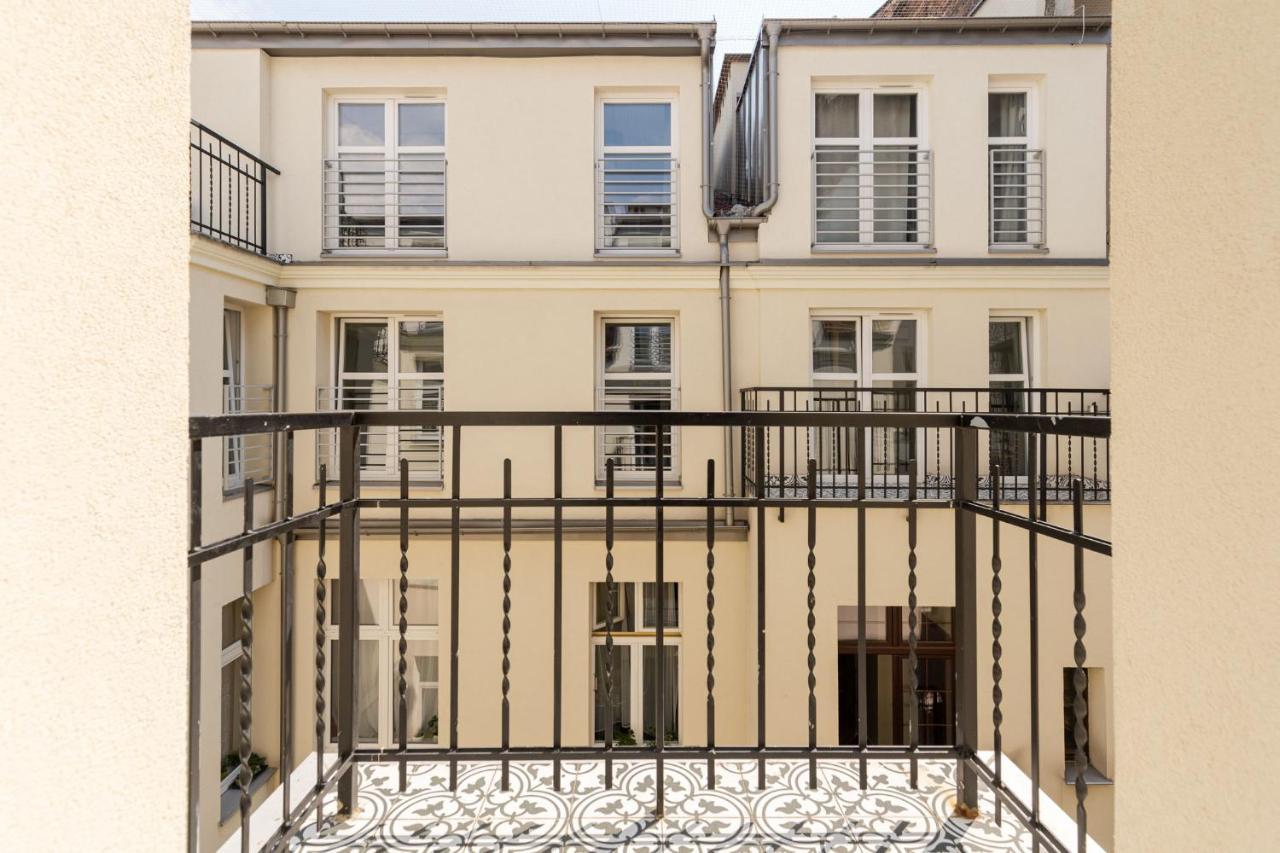 Saint Florian'S Suites - Old Town Luxury Apartments - By Upstairs Krakow Dış mekan fotoğraf