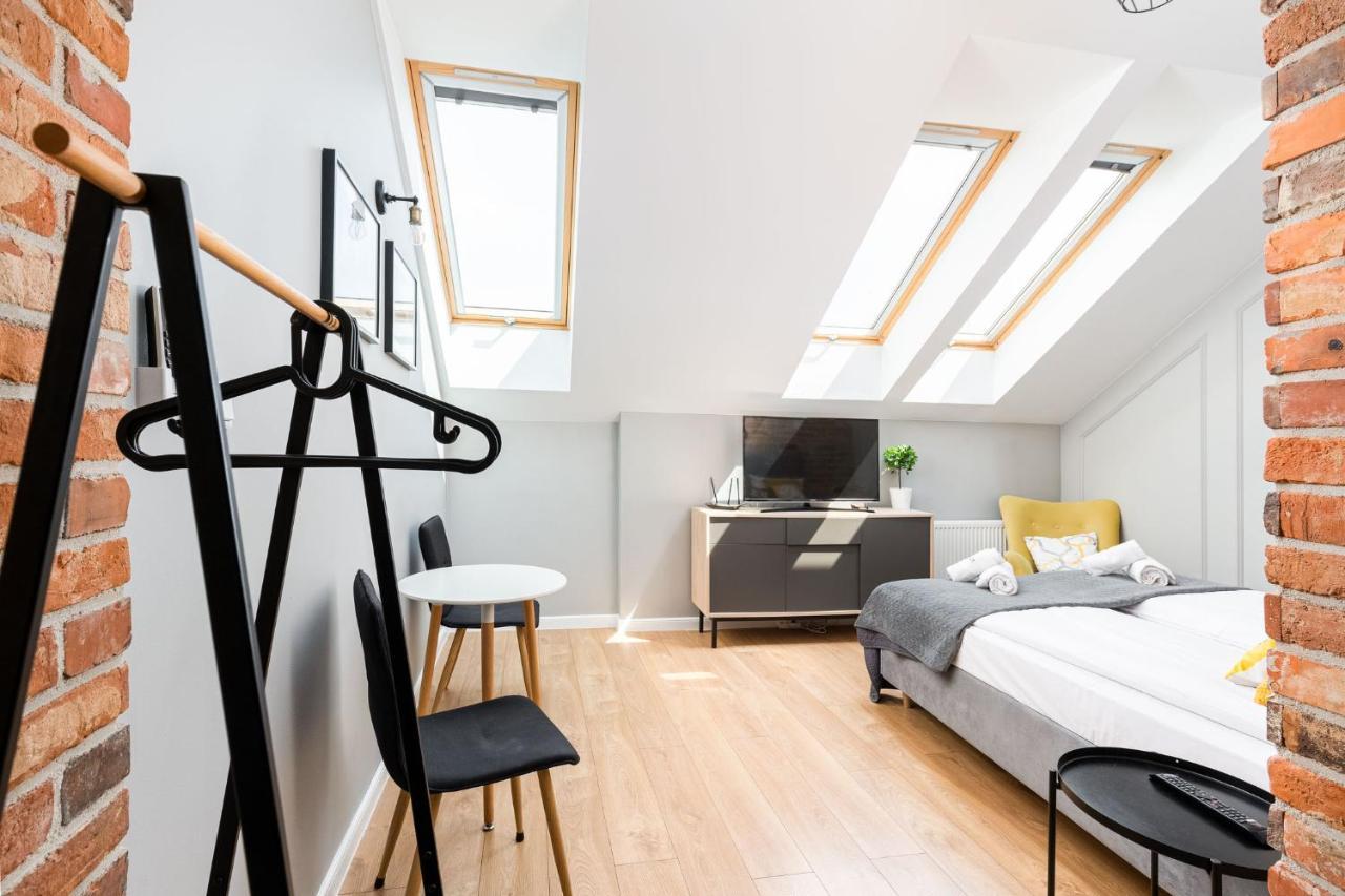 Saint Florian'S Suites - Old Town Luxury Apartments - By Upstairs Krakow Dış mekan fotoğraf